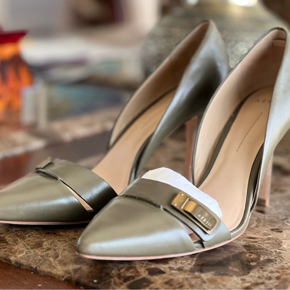 Aerin heels, size 8 - Picture 3 of 10